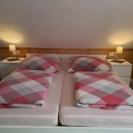 Fuer 4 Personen 35 M² Apartman